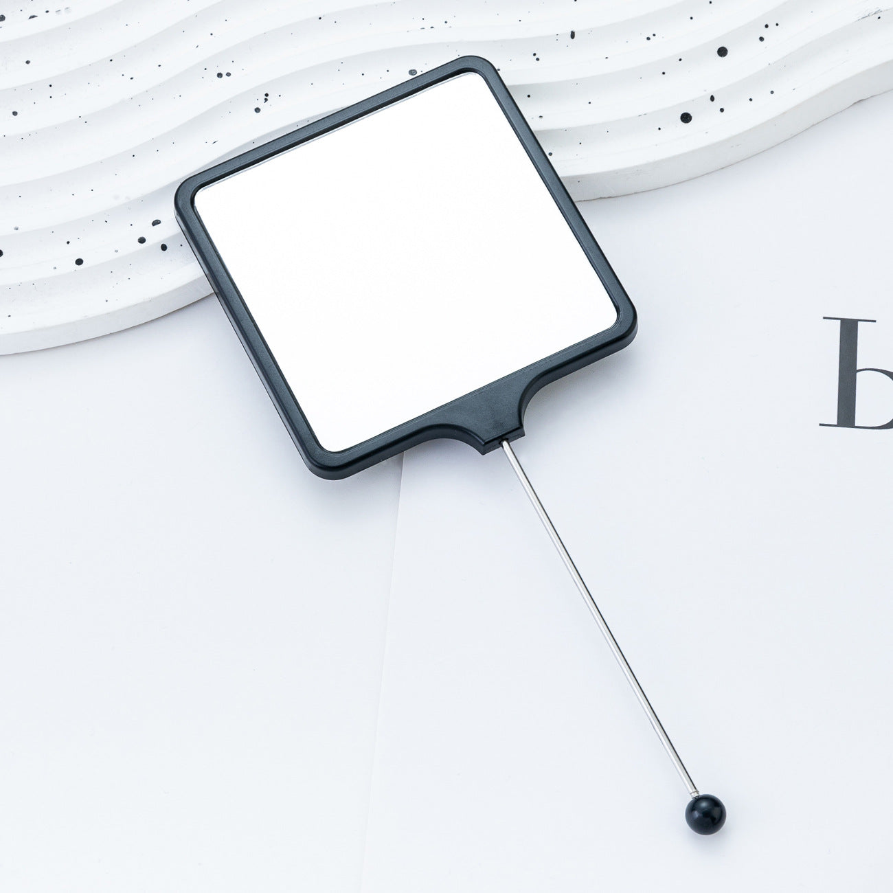 Handheld square makeup mirror high definition student portable makeup ins wind mini handle small mirror wholesale