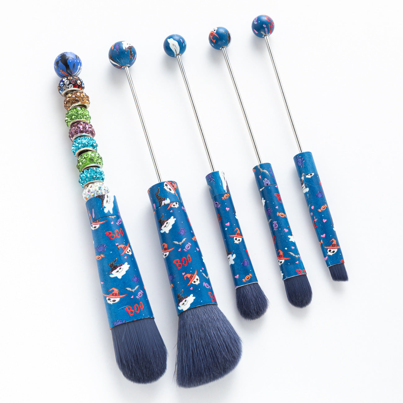 DIY metal handle beaded makeup brush, concealer brush, eyeshadow brush, eyebrow brush, Christmas and Halloween series makeup brush set.