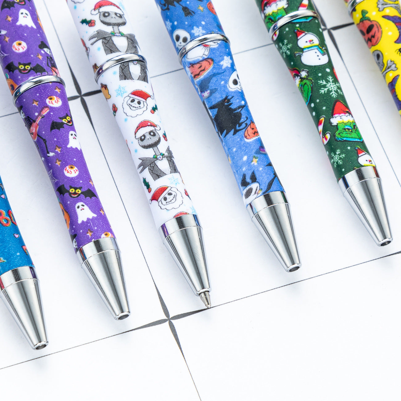 Cross-border new DIY plastic bead pen Christmas Halloween beaded ballpoint pen spot wholesale printing bead pen