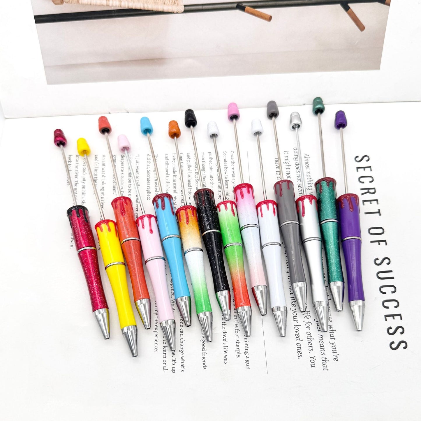 New DIY bloodprint bead pen, creative Halloween Christmas bloodprint hand-painted modeling ballpoint pen spot wholesale