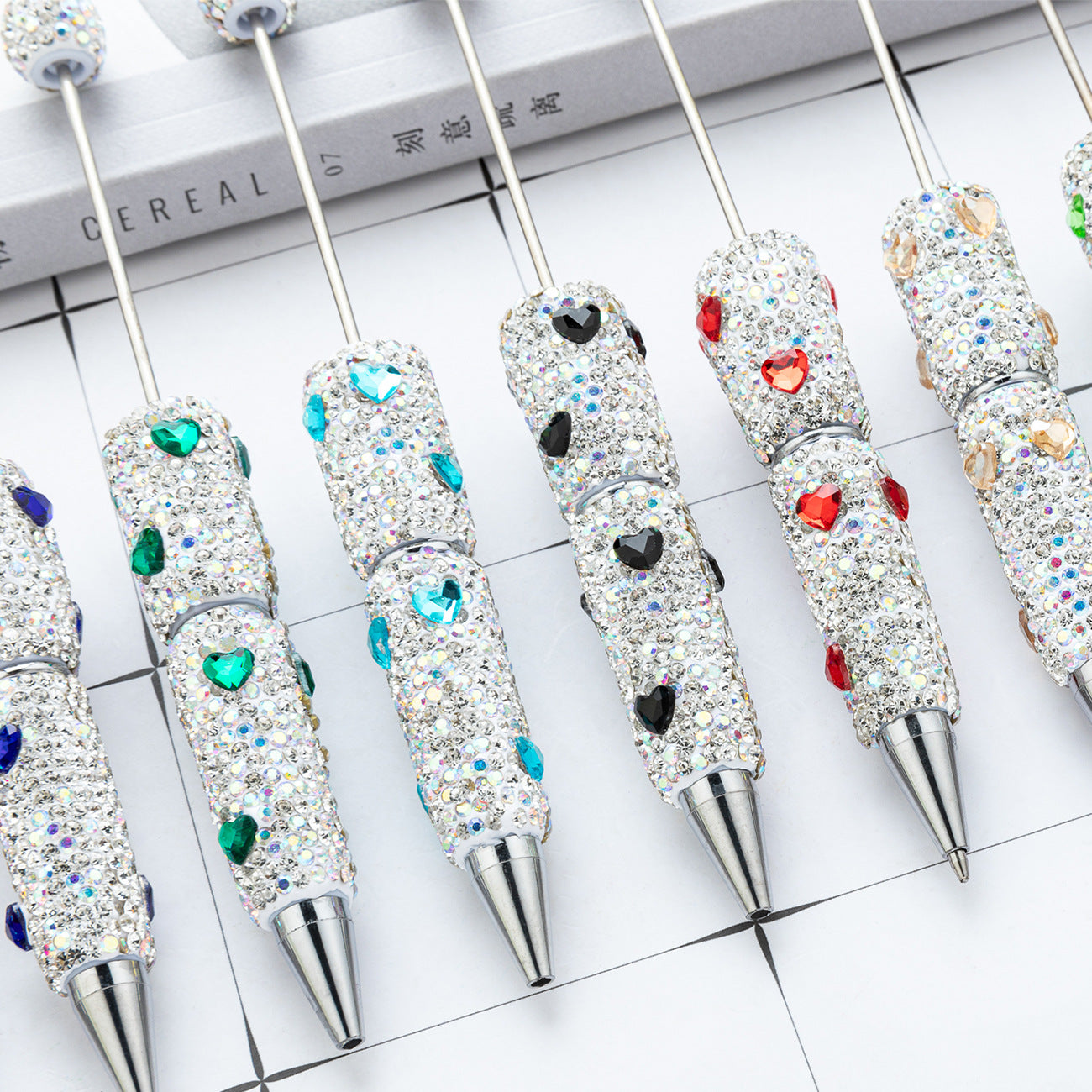 Cross-border love bead pen DIY heavy industry diamond-encrusted bead pen hand-pasted full diamond bead ballpoint pen plastic pen