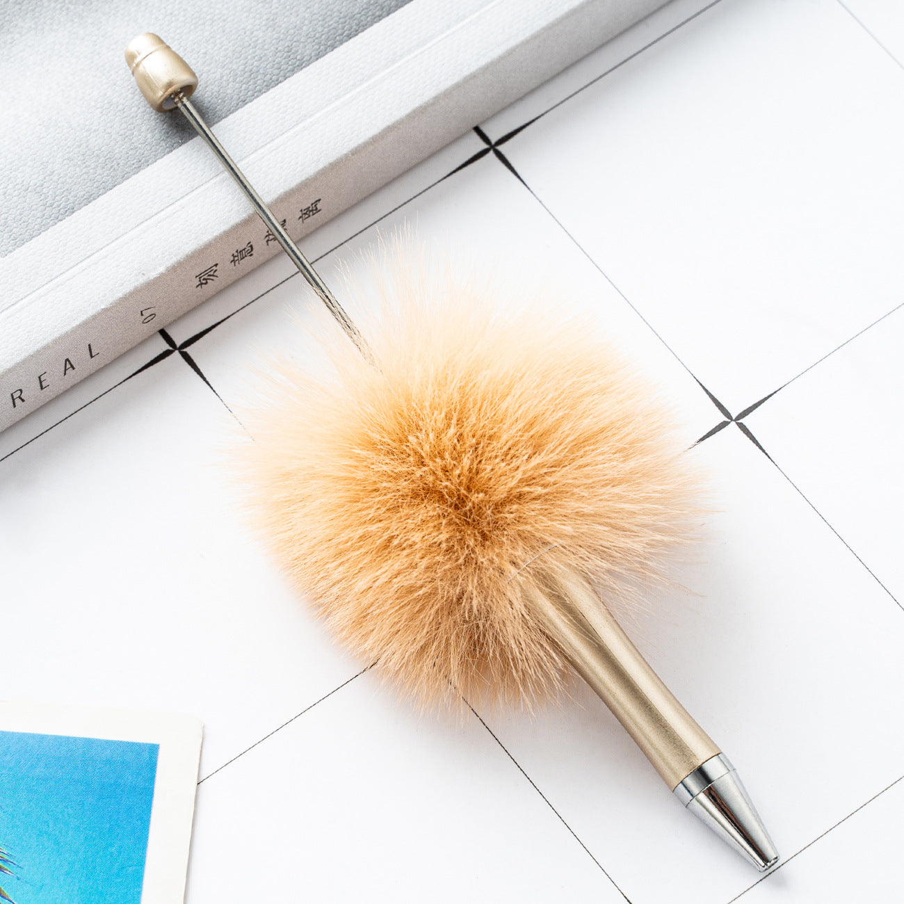 Cross-border plastic plush bead pen creative handmade DIY ballpoint pen new cartoon hairball bead pen wholesale