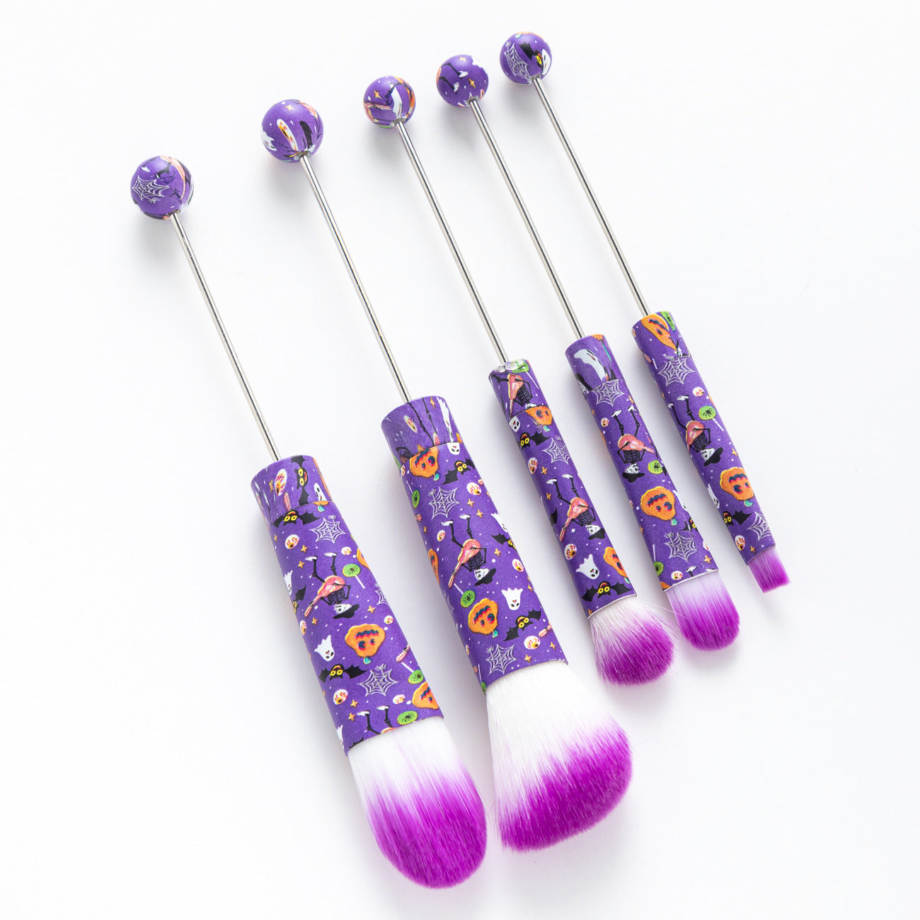 DIY metal handle beaded makeup brush, concealer brush, eyeshadow brush, eyebrow brush, Christmas and Halloween series makeup brush set.