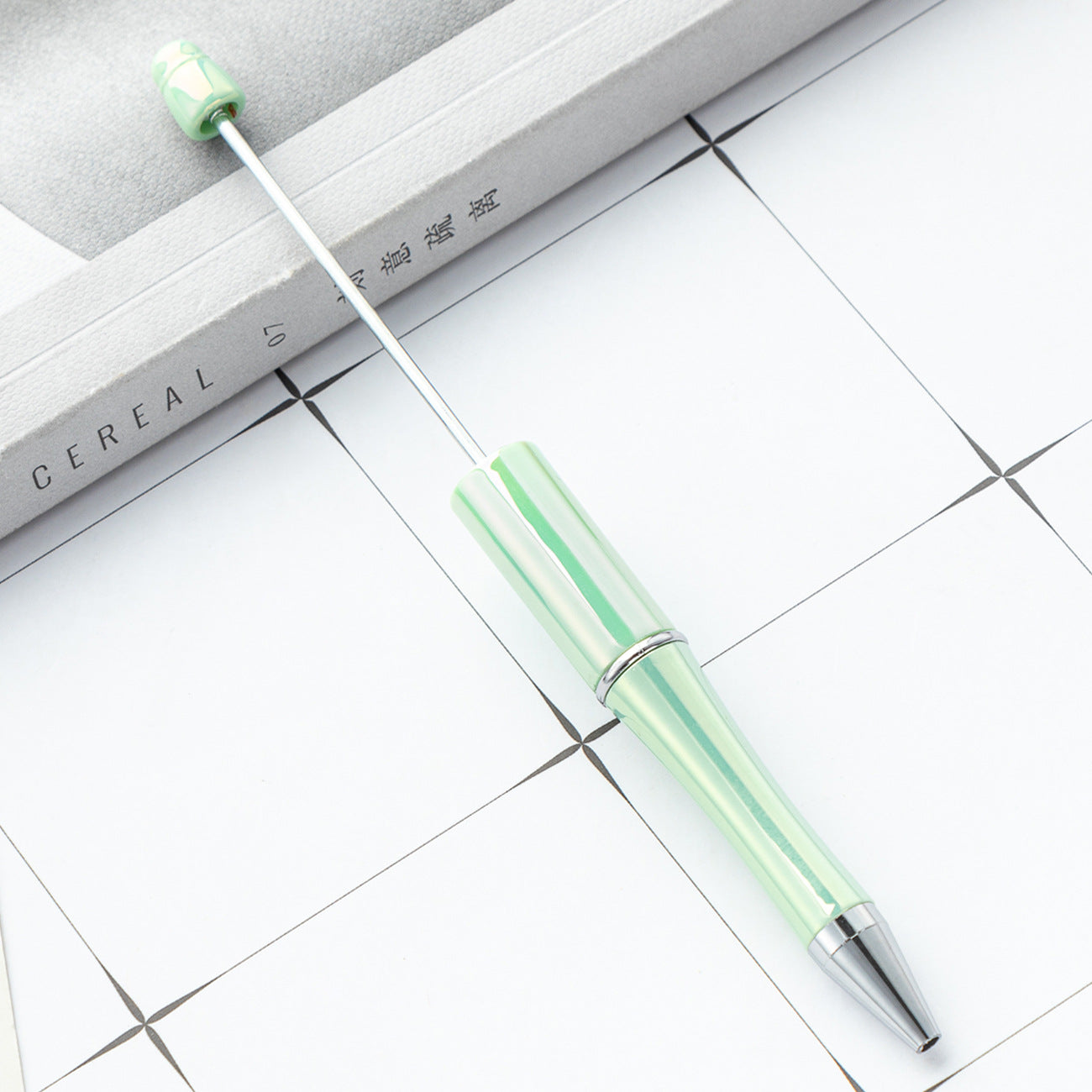 Cross-border plastic bead pen wholesale student creative handmade DIY ballpoint pen new UV gradual change bead pen wholesale