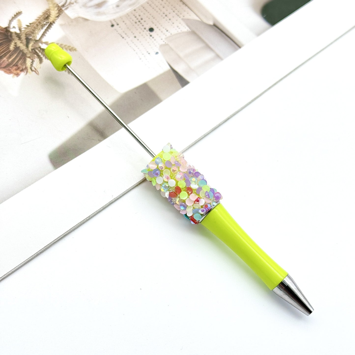 New DIY petal sequined bead pen, Macaron multi-color bead-piercing ballpoint pen cross-border sprouting pen manufacturers wholesale