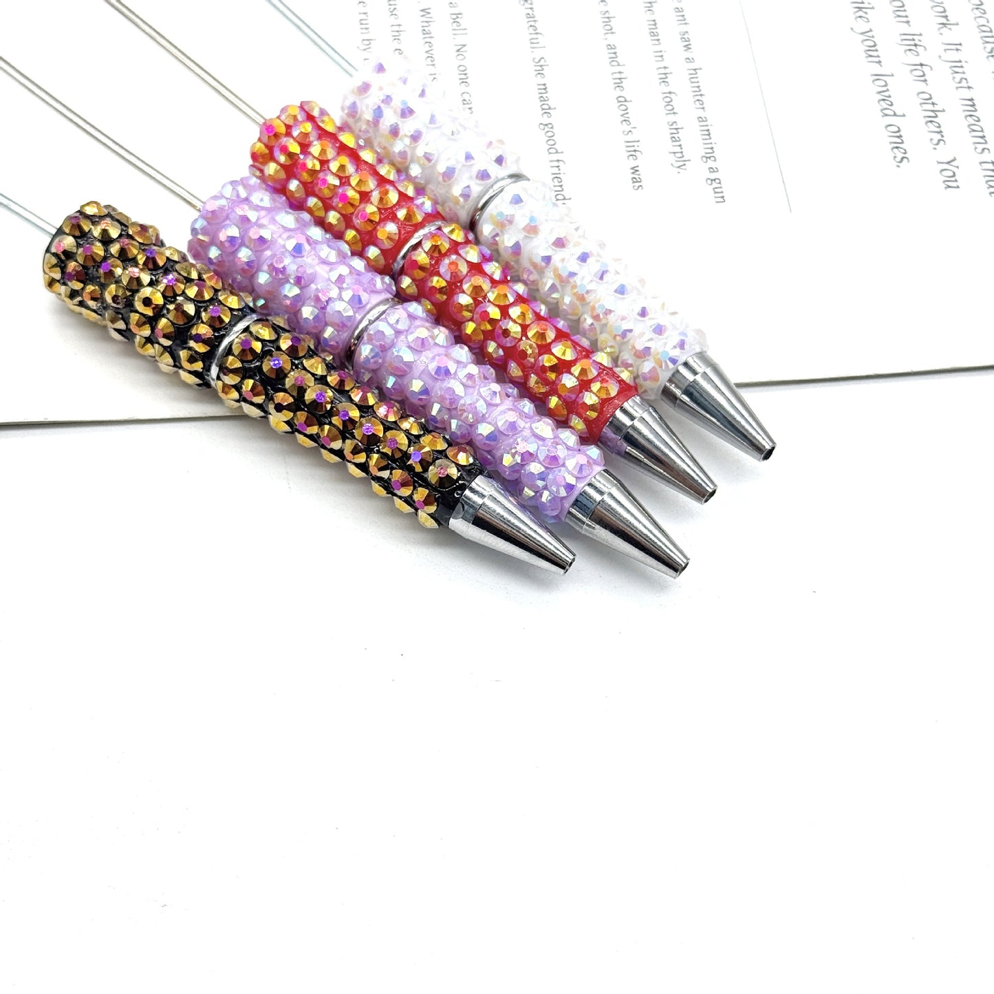 Creative Broken Diamond Full Diamond Bead Pen Handmade DIY Beaded Multi-color Ballpoint Pen ins Diamond Heavy Industry Moe Grain Pen Spot