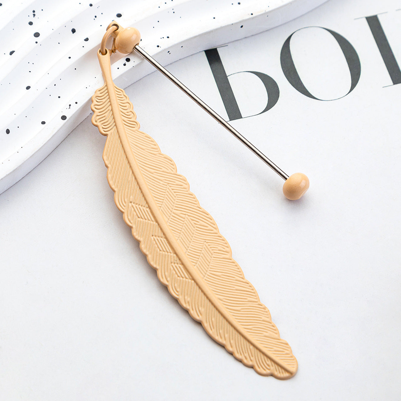 Spot metal feather bookmark creative DIY beaded bookmark pendant children's reward small gift mark book page folder