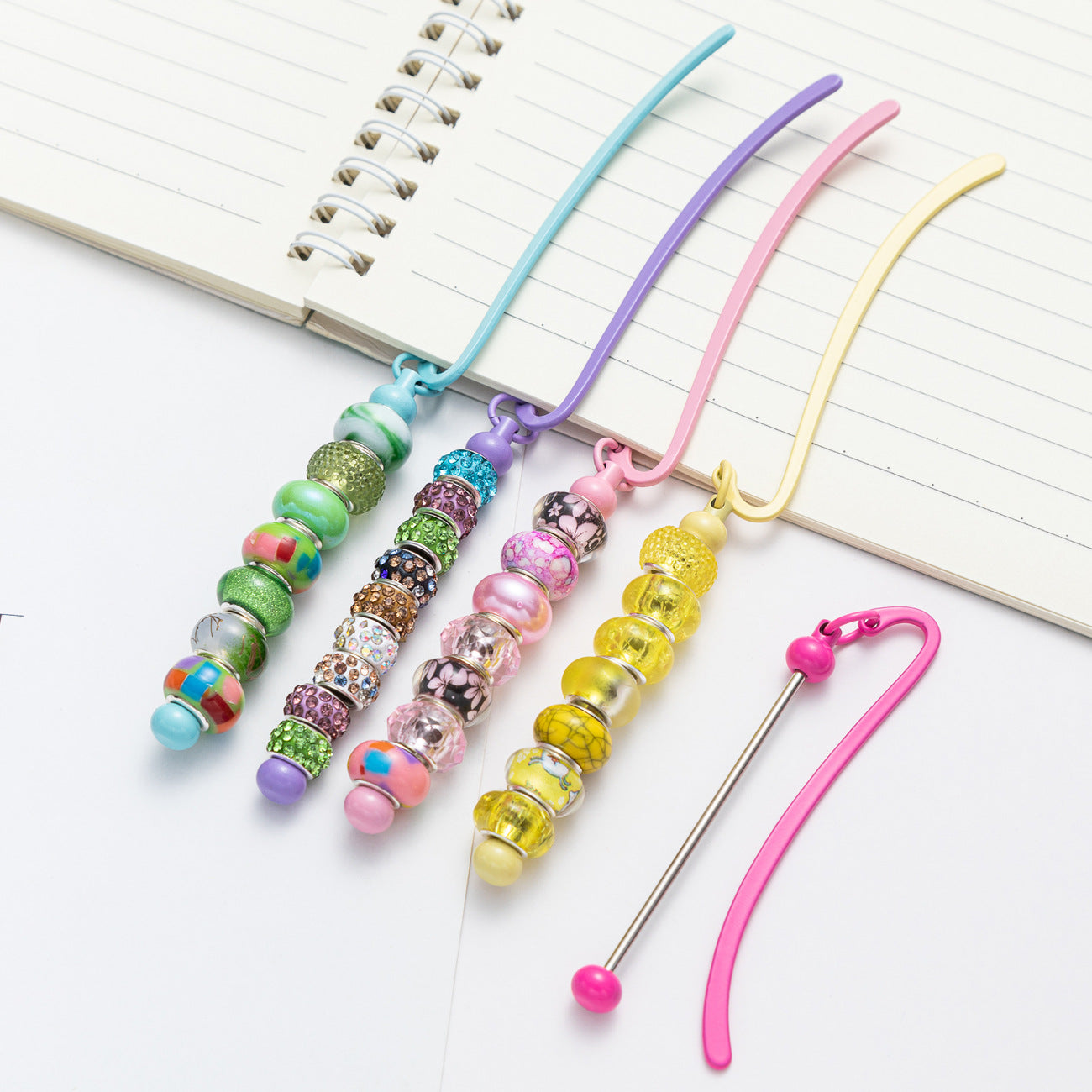 Spot metal bookmark wholesale creative DIY beaded bookmark pendant children's reward small gift mark book page folder