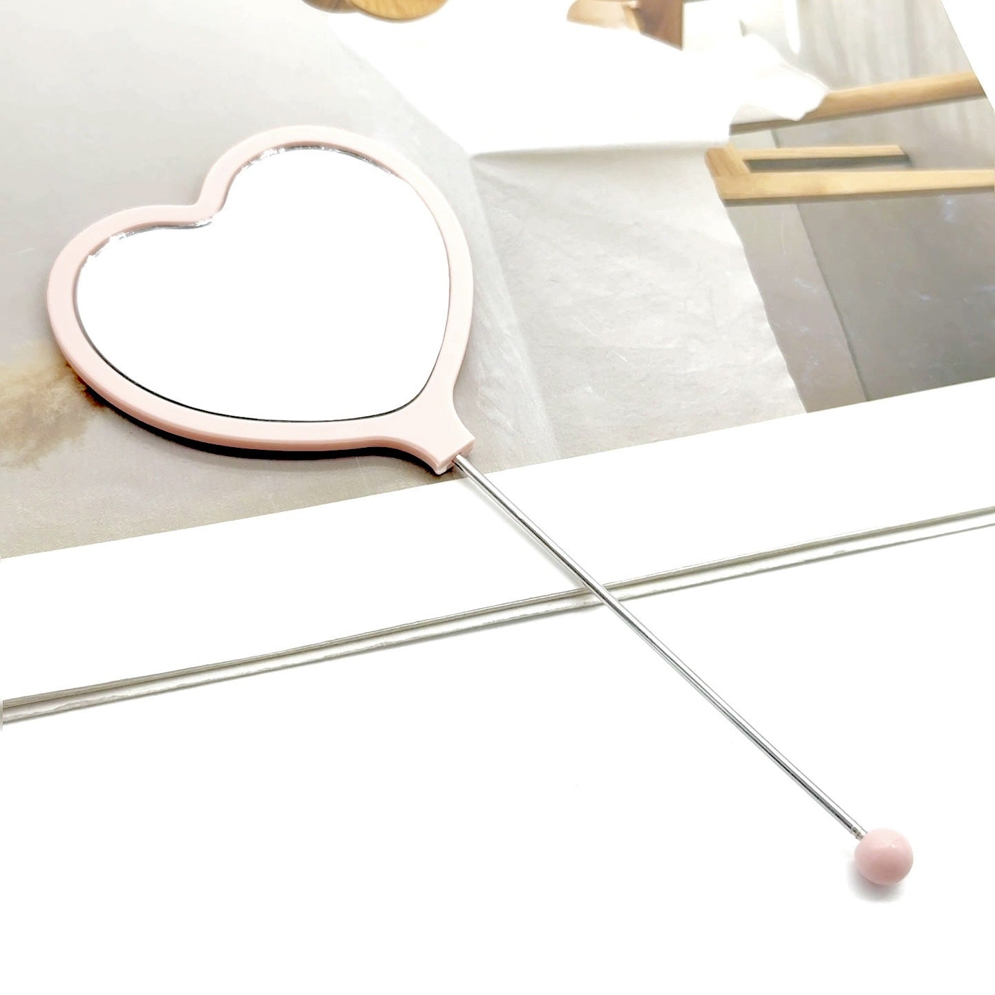 New DIY beaded mirror, love shape handheld makeup mirror, carry single-sided love handle mirror with you in stock