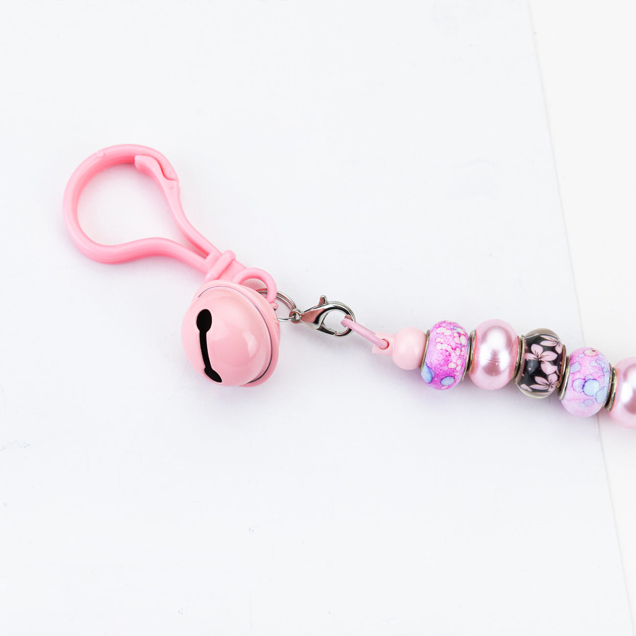 Spot DIY beaded bell keychain creative personalized bag pendant keychain candy color plastic keychain