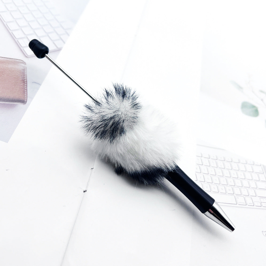 Cross-border innovative leopard print hairball bead pen DIY handmade hairball ballpoint pen cute student gift pen spot