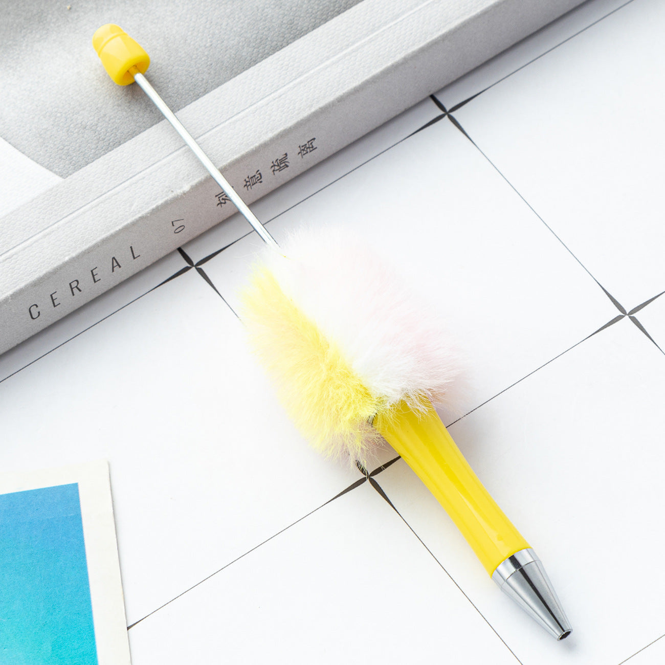 Cross-border plastic plush bead pen creative handmade DIY ballpoint pen new cartoon hairball bead pen wholesale