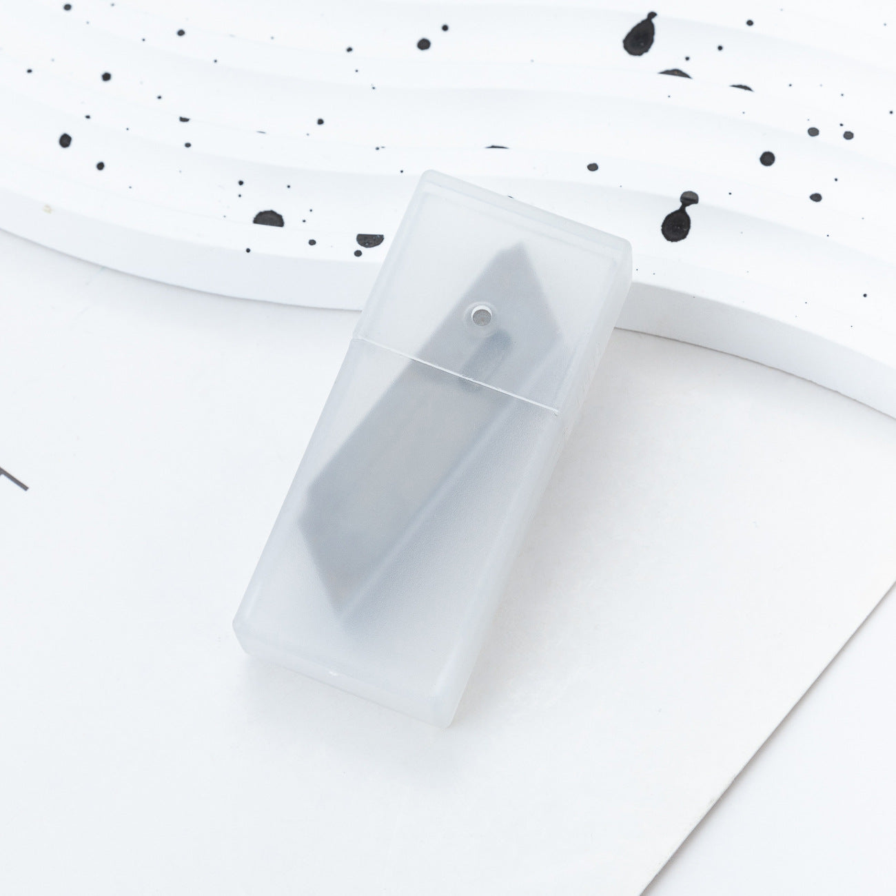 New DIY beaded courier knife, portable unpacking artifact, office cutting paper, opening envelopes, utility knife, opening courier knife
