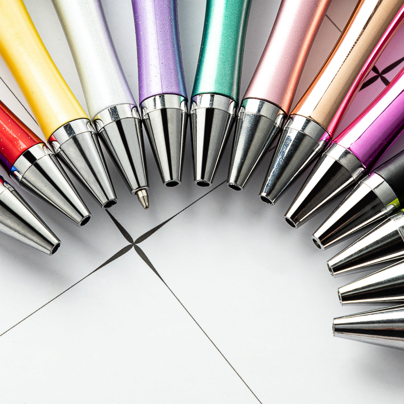 New diamond bead pen spot wholesale creative hand sticker diamond bead pen multi-color bag diamond ballpoint pen