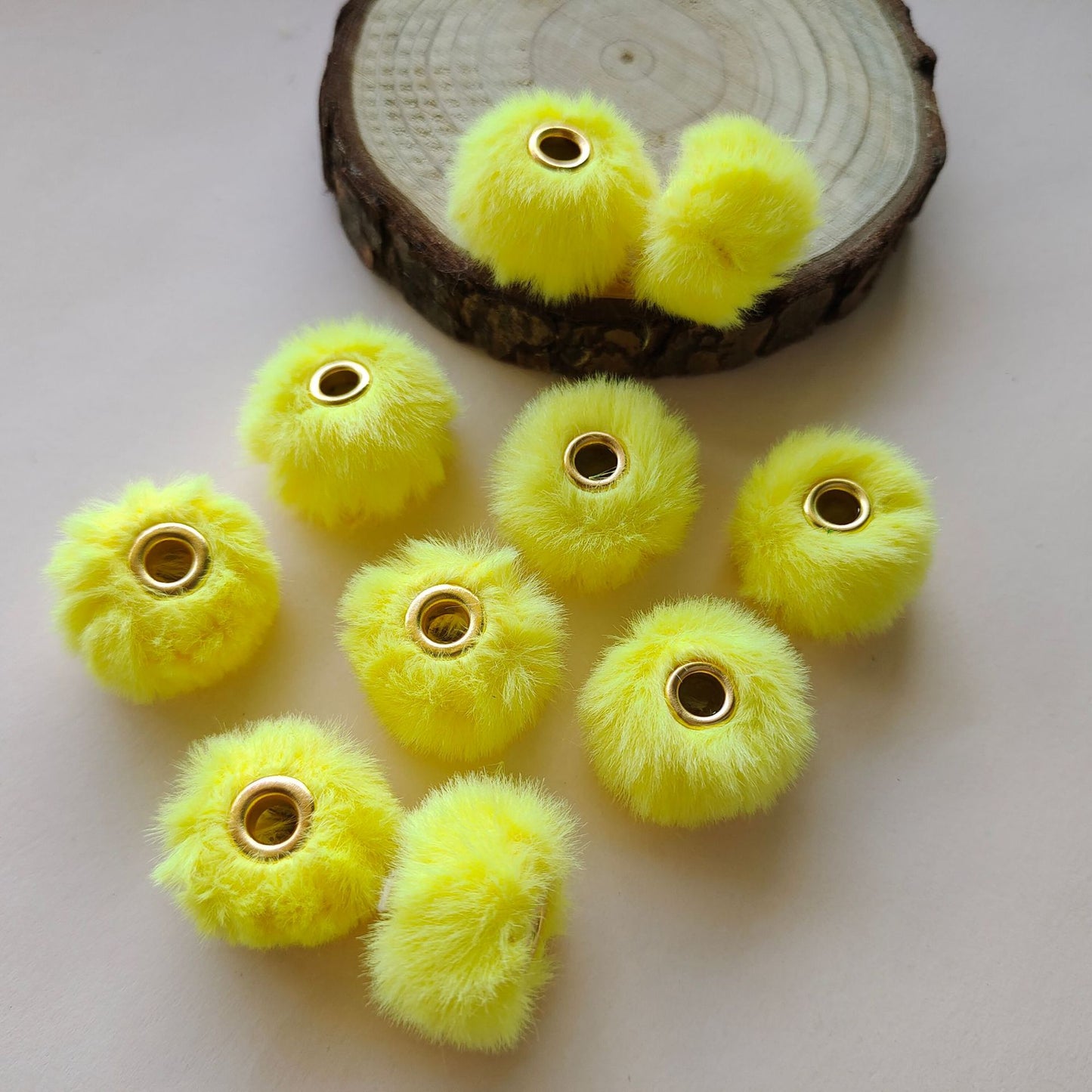 Imitation Rabbit Fur Plush Hanging Ball Beads Beads 20mm Straight Hole Hairball Beads DIY Mobile Phone Chain Accessories