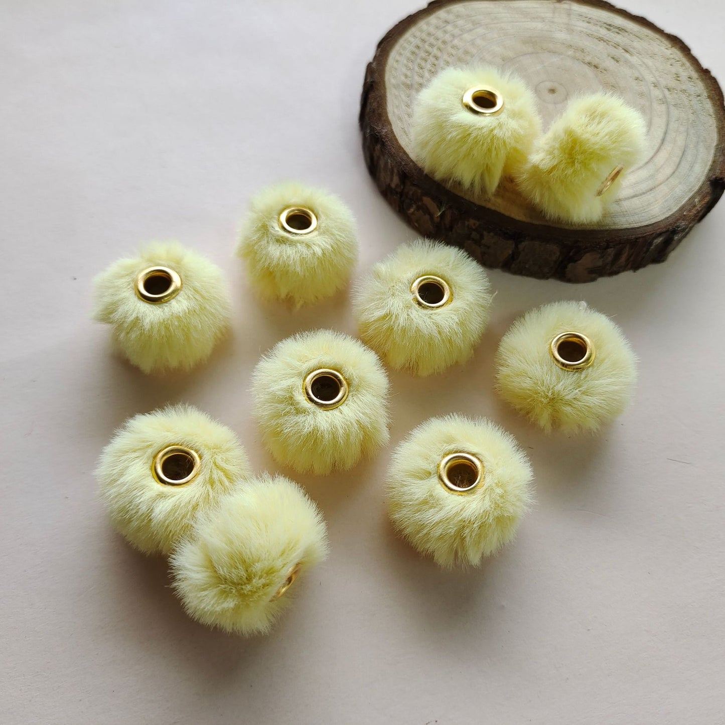 Imitation Rabbit Fur Plush Hanging Ball Beads Beads 20mm Straight Hole Hairball Beads DIY Mobile Phone Chain Accessories