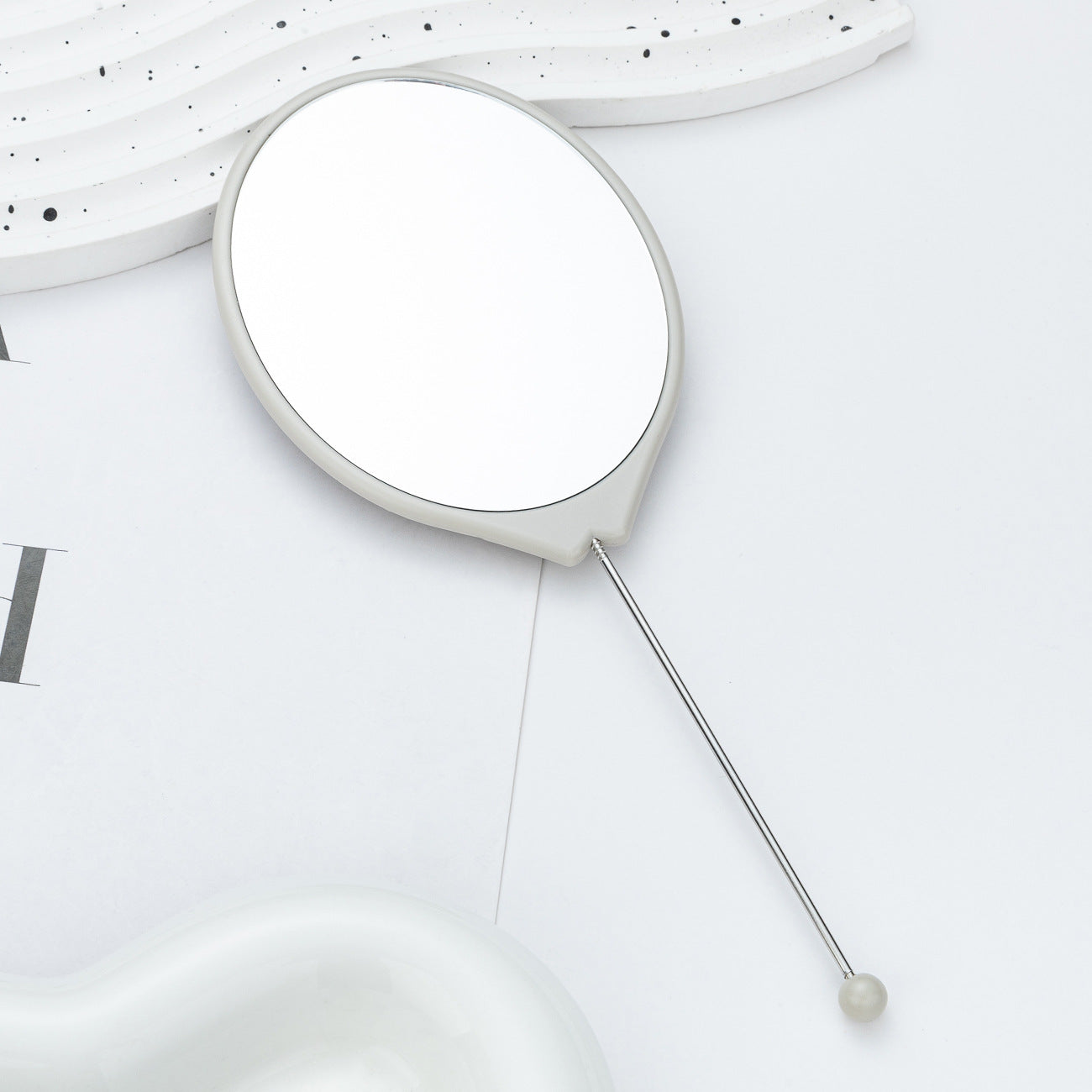 New DIY beaded oval mirror portable high definition mirror handheld mirror, carry makeup small mirror