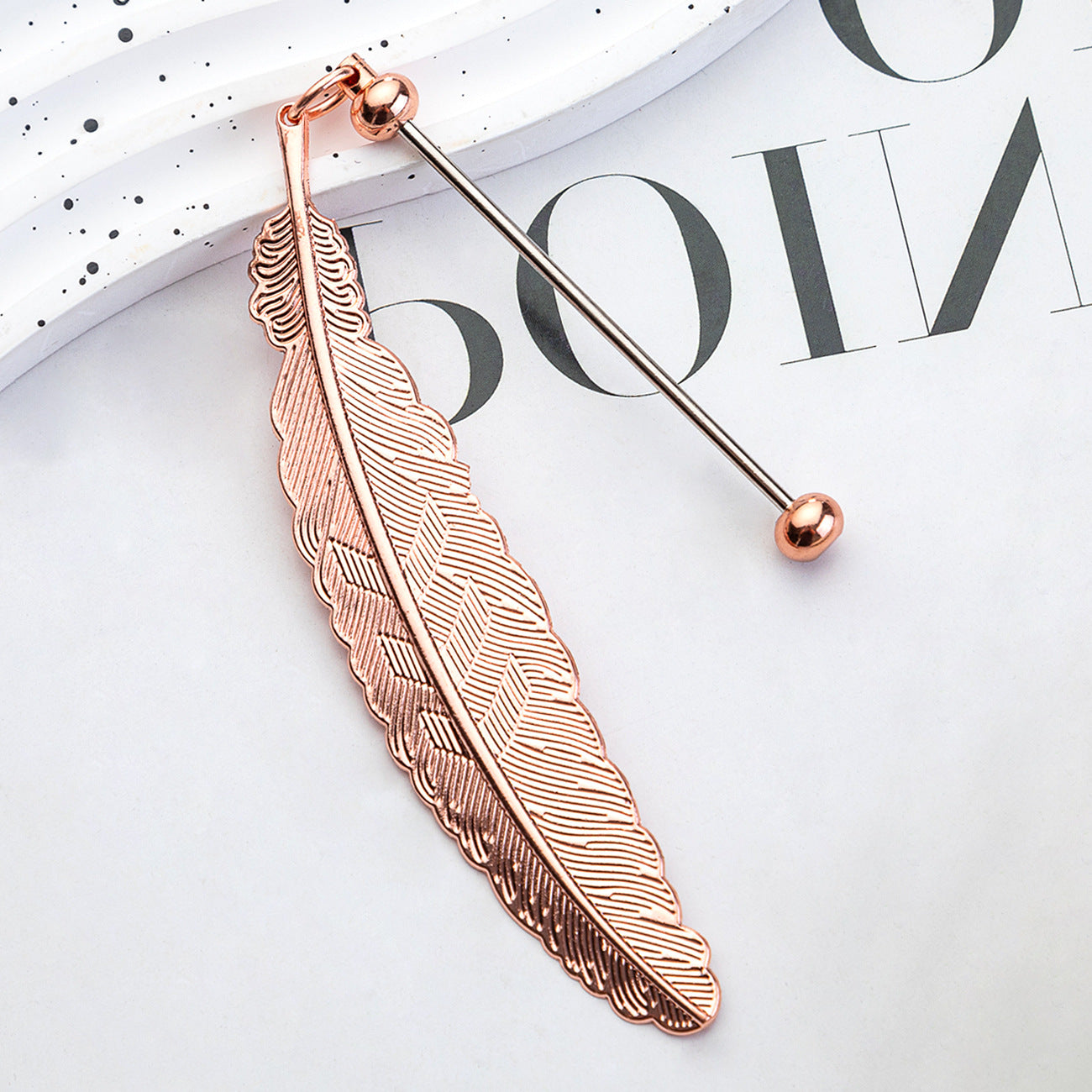 Spot metal feather bookmark creative DIY beaded bookmark pendant children's reward small gift mark book page folder