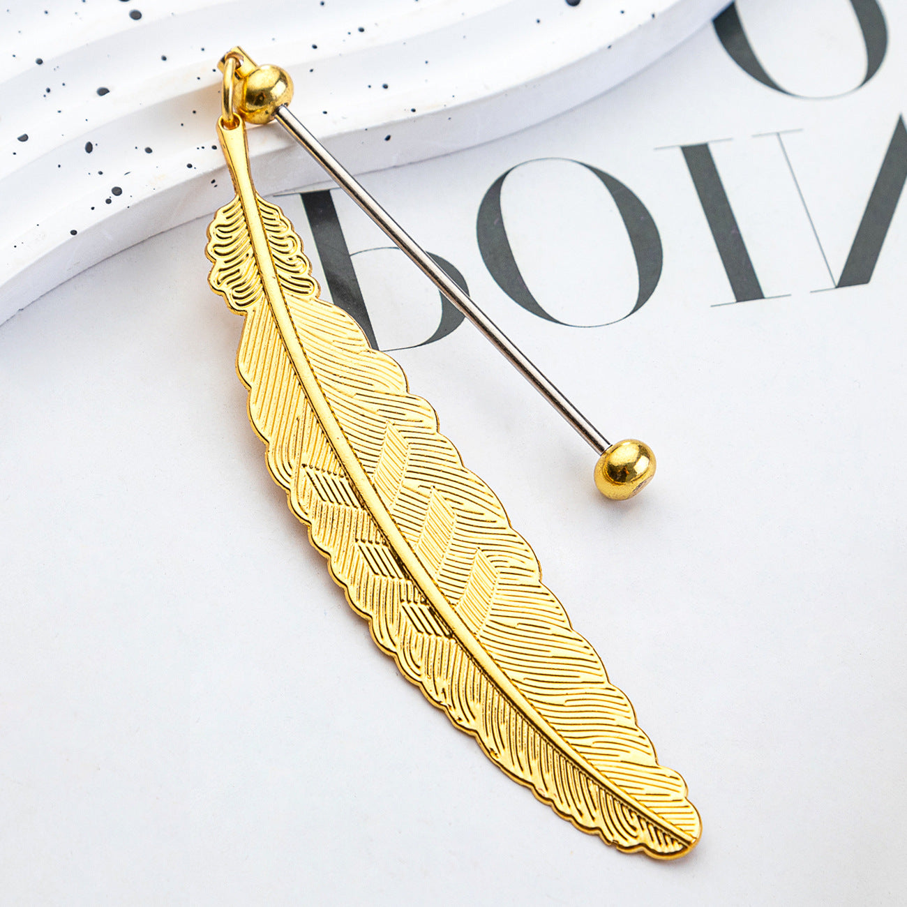 Spot metal feather bookmark creative DIY beaded bookmark pendant children's reward small gift mark book page folder