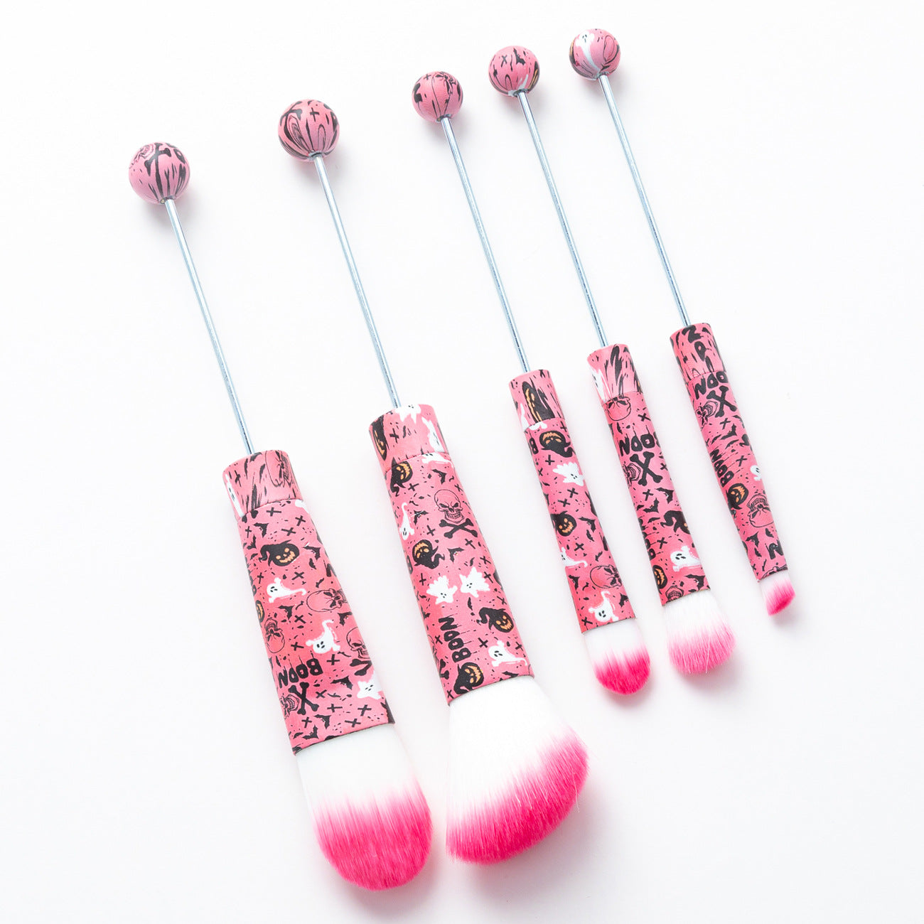 DIY metal handle beaded makeup brush, concealer brush, eyeshadow brush, eyebrow brush, Christmas and Halloween series makeup brush set.