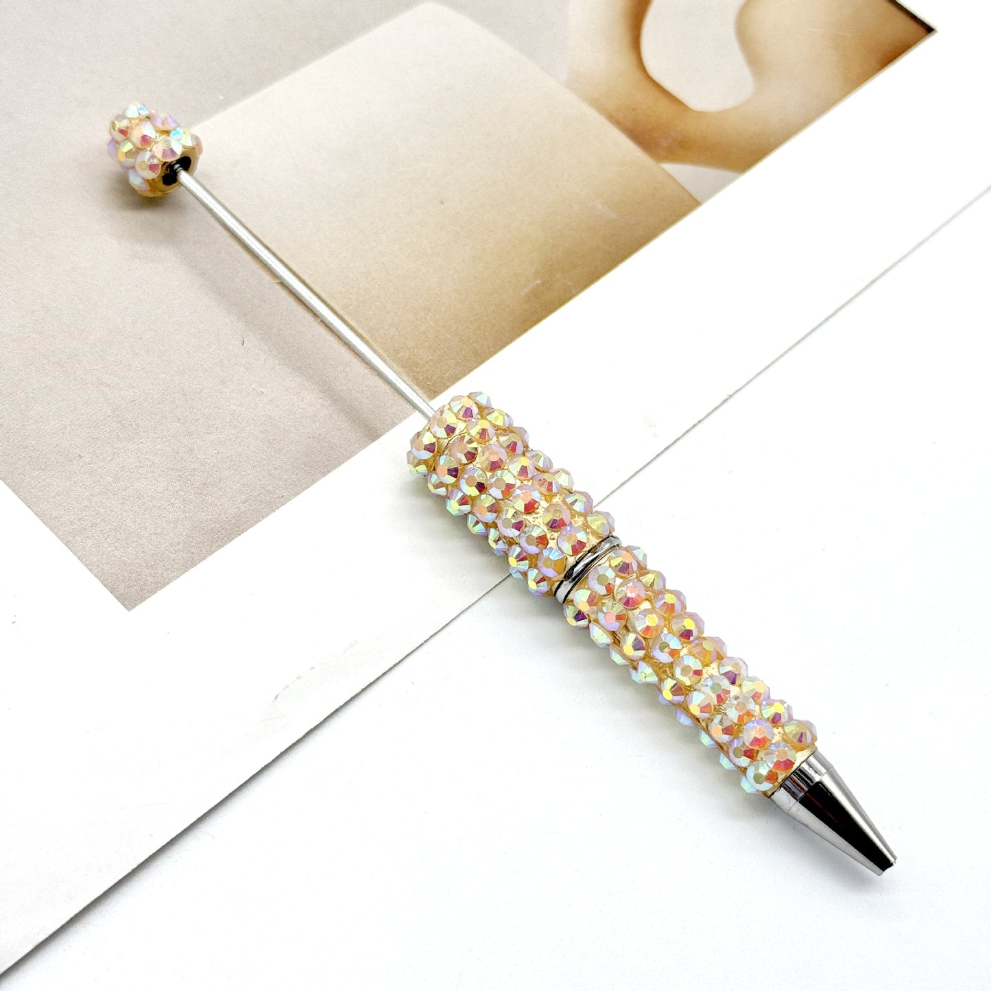 Creative Broken Diamond Full Diamond Bead Pen Handmade DIY Beaded Multi-color Ballpoint Pen ins Diamond Heavy Industry Moe Grain Pen Spot
