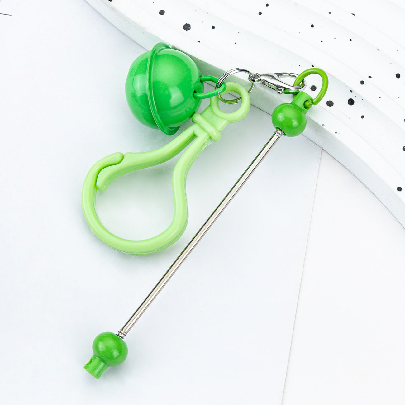 Spot DIY beaded bell keychain creative personalized bag pendant keychain candy color plastic keychain