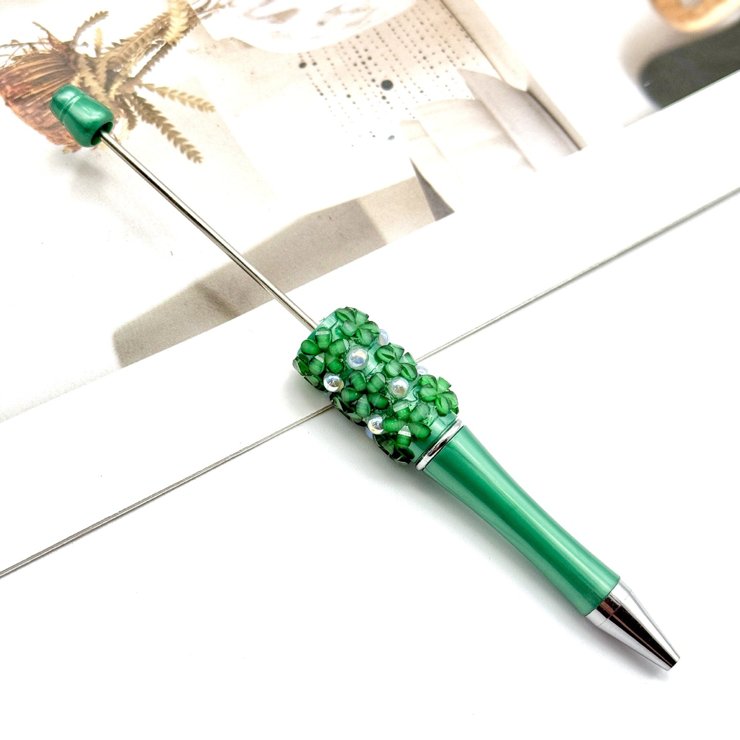 DIY floral pearl bead pen, handmade patch heavy industry beaded ballpoint pen cross-border hot-selling gift pen wholesale