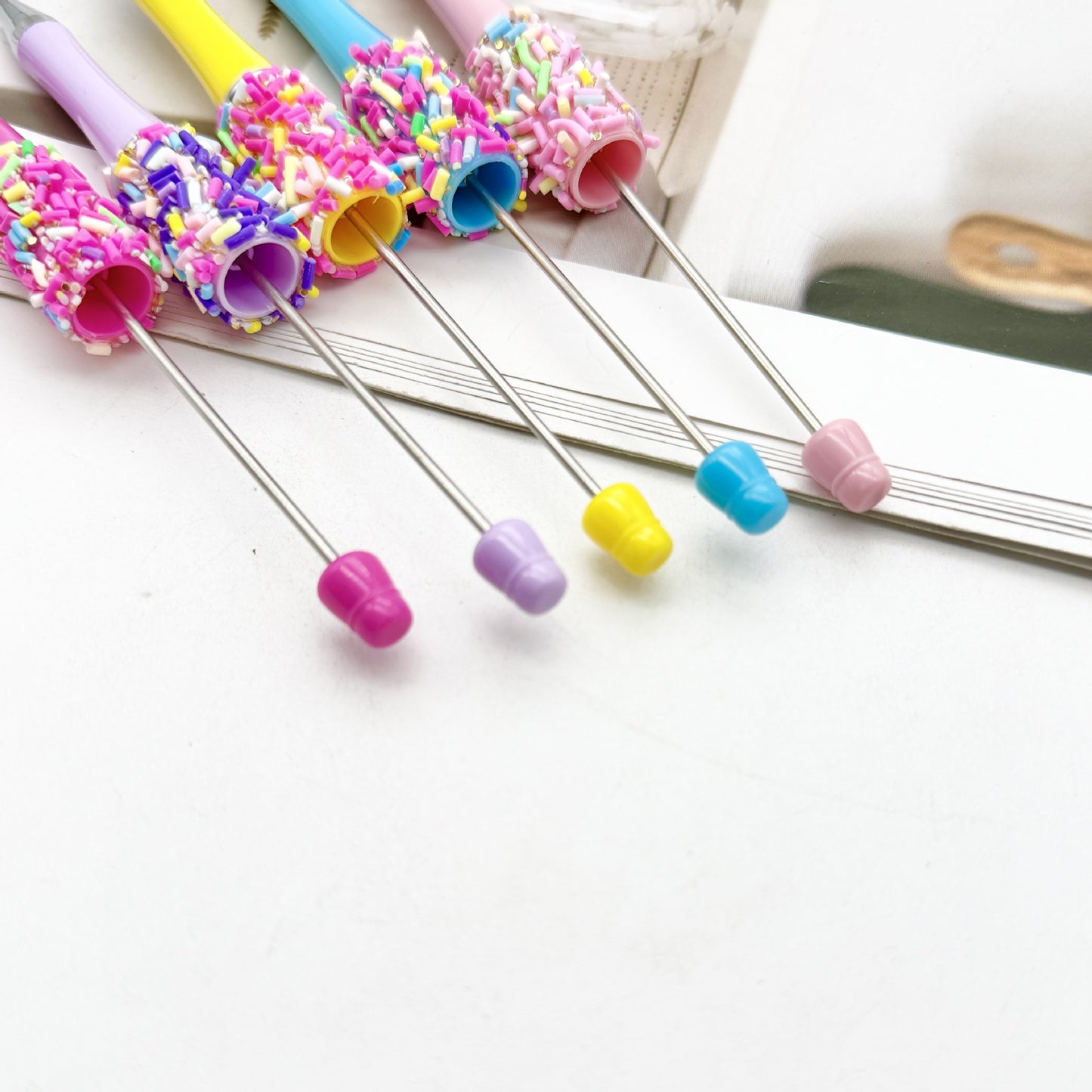 DIY colored sugar bead pen ins colored sugar needle candy cute pen, colored chocolate candy beaded ballpoint pen spot