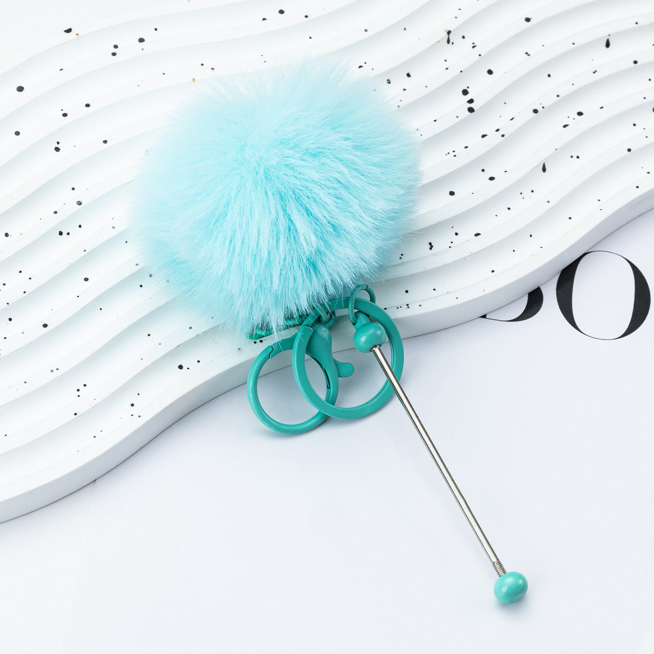 DIY beaded hairball keychain creative personalized bag pendant keychain plush pendant key pendant