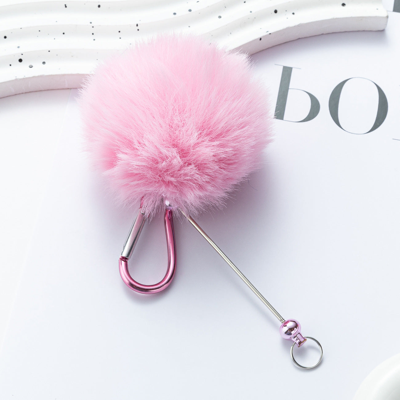DIY beaded hairball mountaineering buckle D-type lock metal hook buckle furry pendant mountaineering buckle wholesale