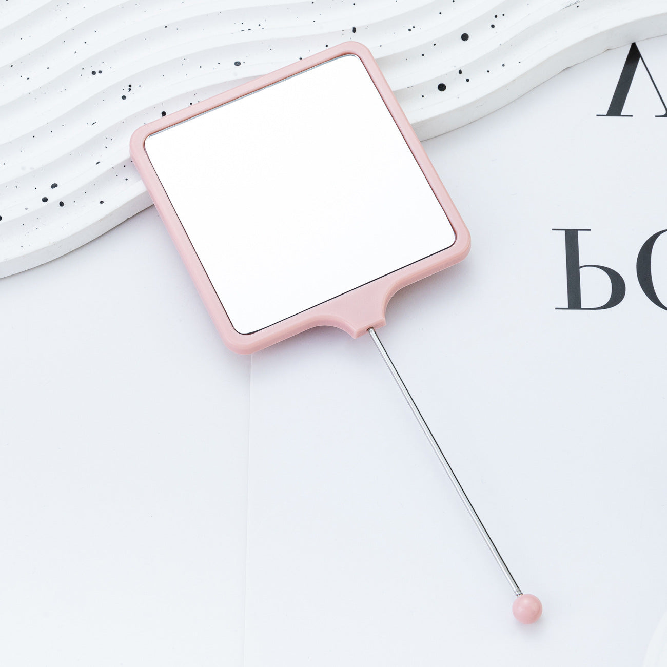 Handheld square makeup mirror high definition student portable makeup ins wind mini handle small mirror wholesale