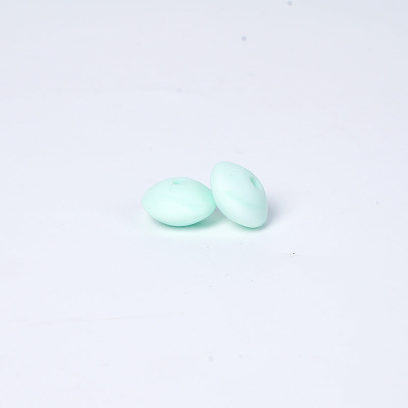 Spot Silicone Beads European and American Jewelry 12mm Small Beads DIY Necklace Beaded Oval Lentil Loose Beads Wholesale