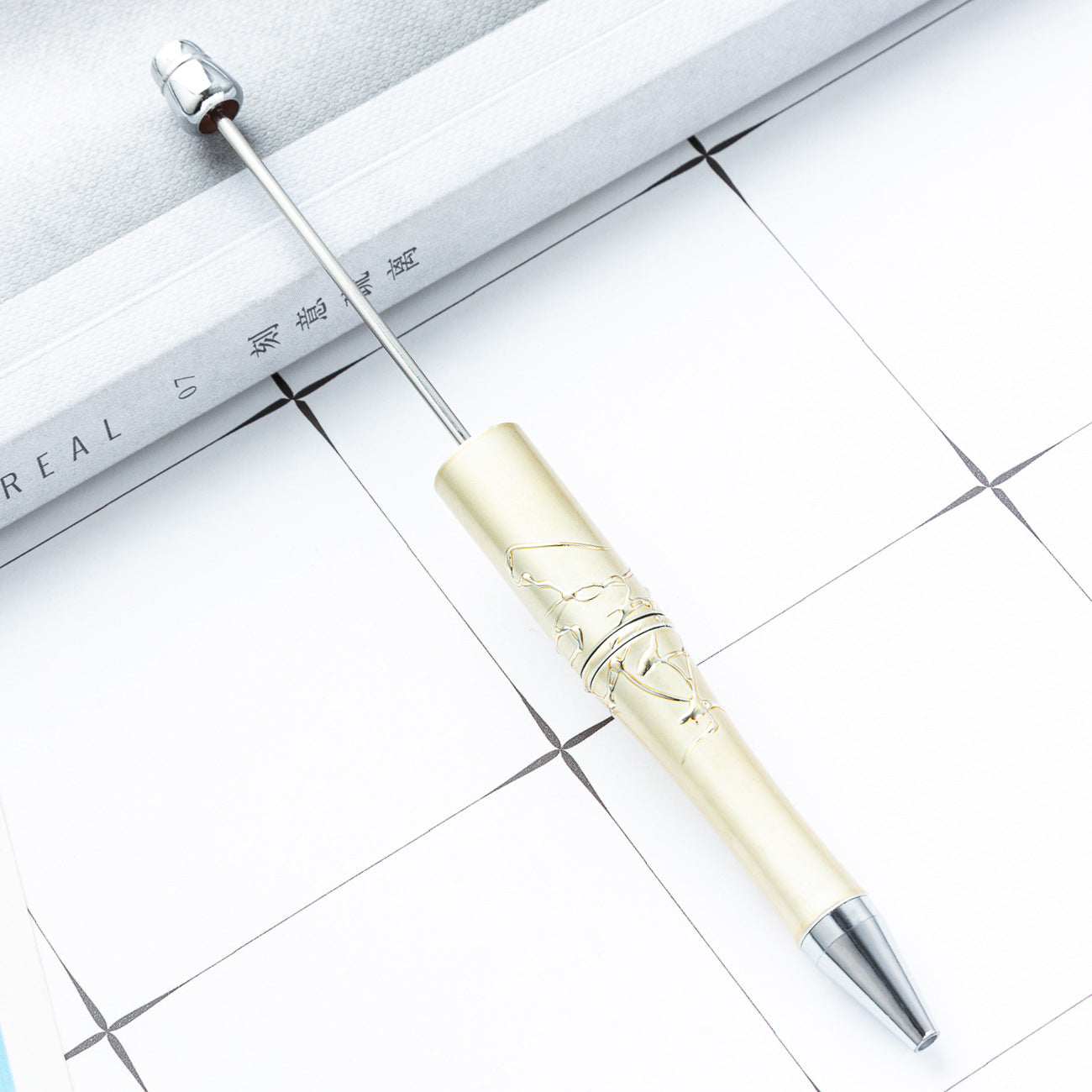 Bead pen, spot wholesale DIY creative relief UV beaded ballpoint pen gilt spot swirling plastic ballpoint pen