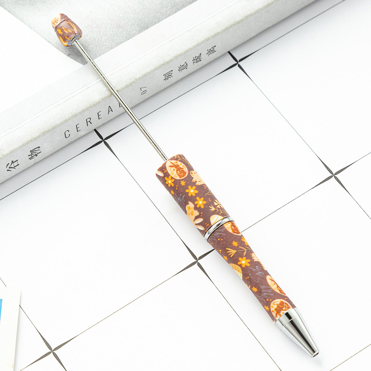 DIY plastic bead pen creative Easter rabbit ballpoint pen spot wholesale multi-color printing spinning bead pen