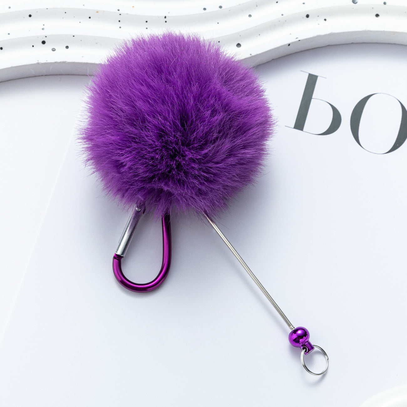 DIY beaded hairball mountaineering buckle D-type lock metal hook buckle furry pendant mountaineering buckle wholesale