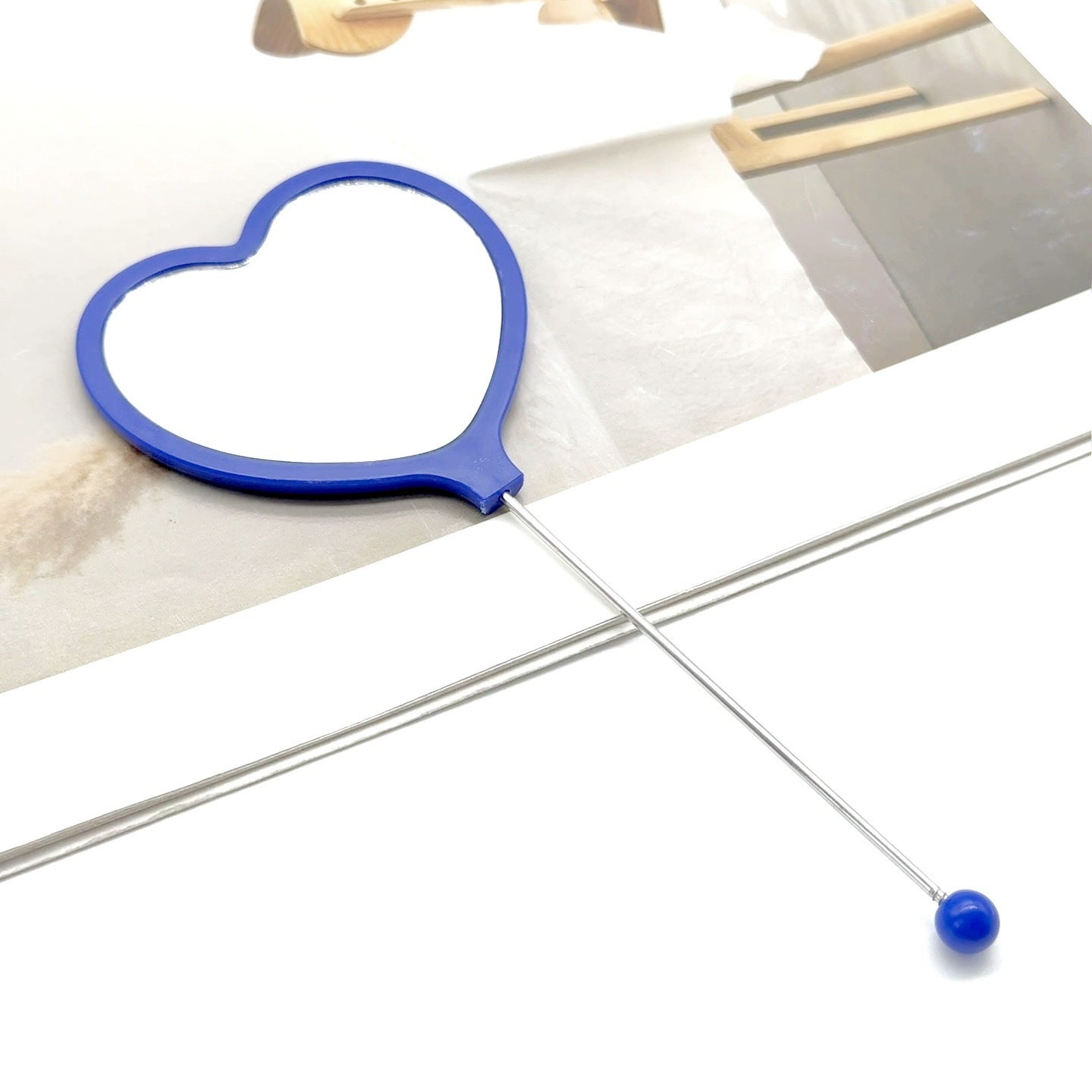 New DIY beaded mirror, love shape handheld makeup mirror, carry single-sided love handle mirror with you in stock