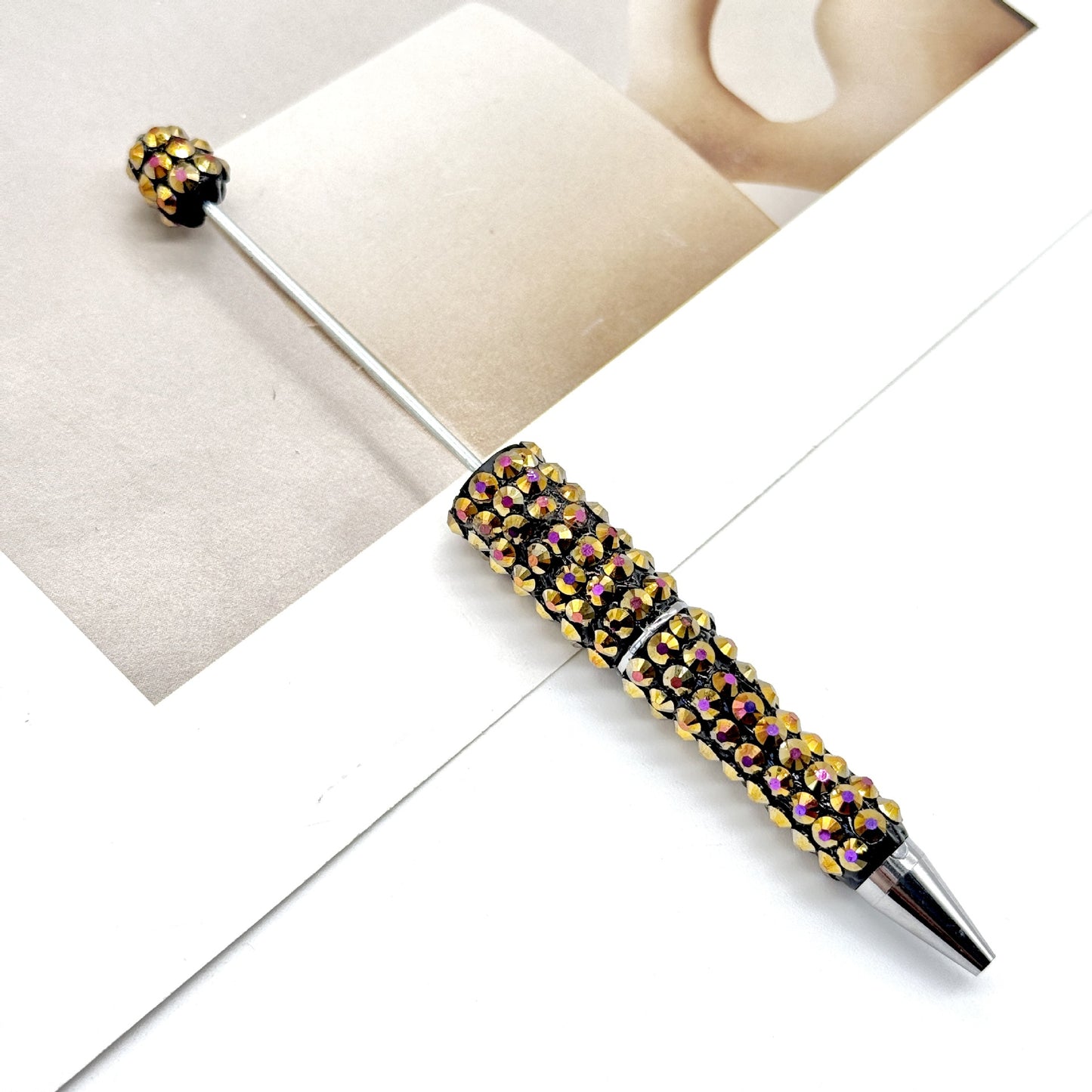 Creative Broken Diamond Full Diamond Bead Pen Handmade DIY Beaded Multi-color Ballpoint Pen ins Diamond Heavy Industry Moe Grain Pen Spot