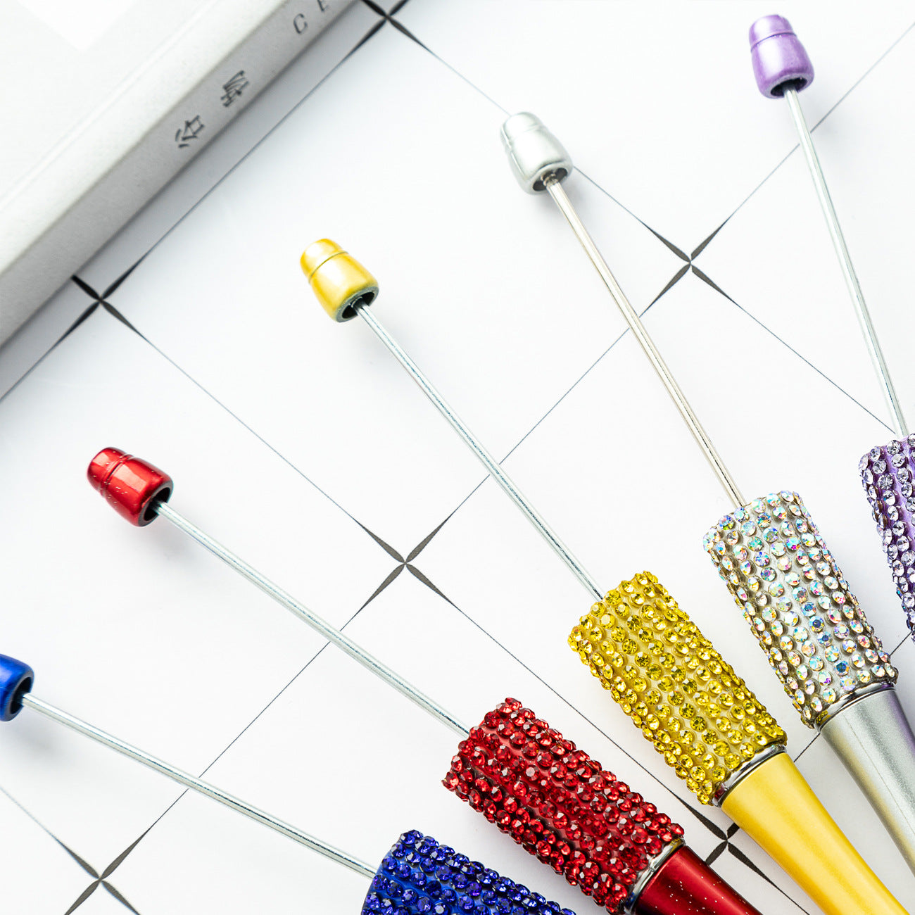 New diamond bead pen spot wholesale creative hand sticker diamond bead pen multi-color bag diamond ballpoint pen