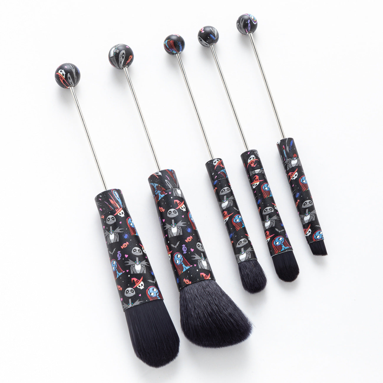 DIY metal handle beaded makeup brush, concealer brush, eyeshadow brush, eyebrow brush, Christmas and Halloween series makeup brush set.