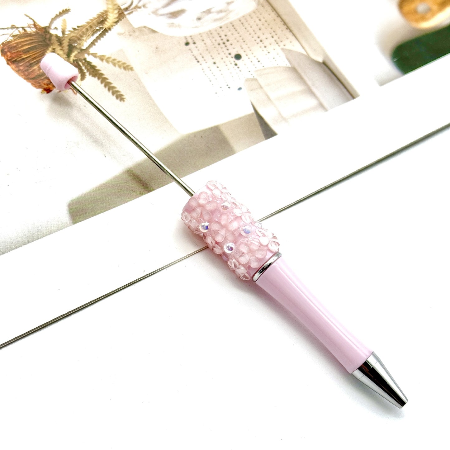 DIY floral pearl bead pen, handmade patch heavy industry beaded ballpoint pen cross-border hot-selling gift pen wholesale