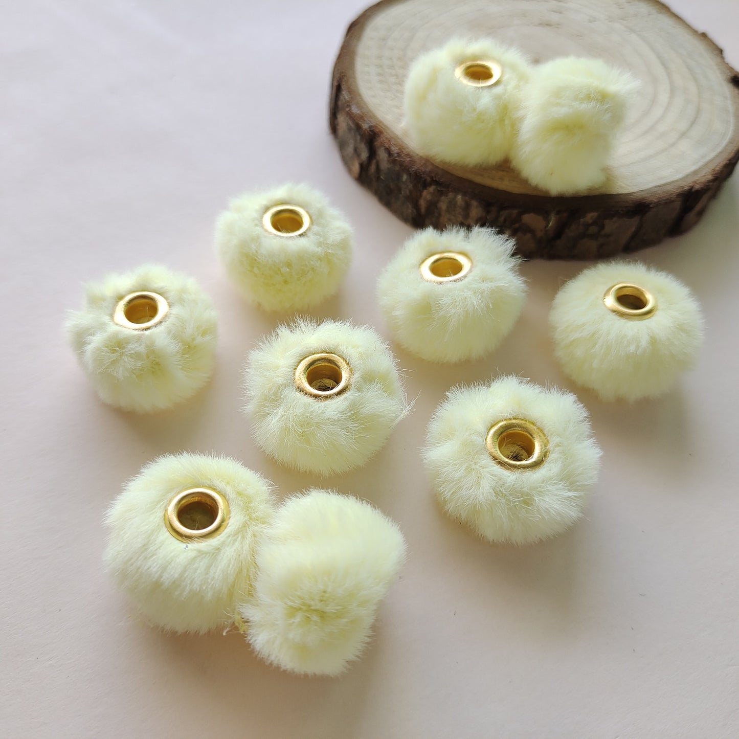 Imitation Rabbit Fur Plush Hanging Ball Beads Beads 20mm Straight Hole Hairball Beads DIY Mobile Phone Chain Accessories