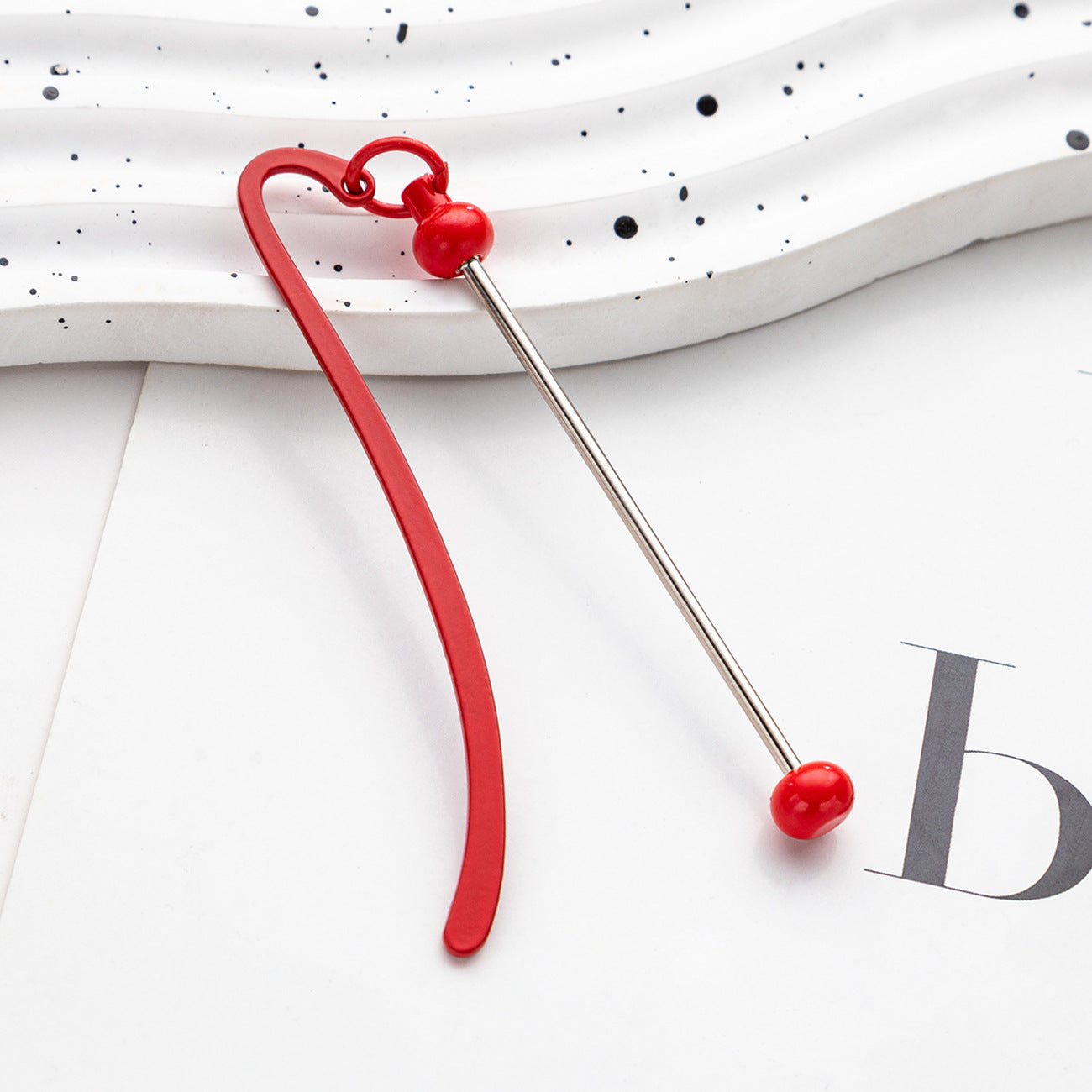 Spot metal bookmark wholesale creative DIY beaded bookmark pendant children's reward small gift mark book page folder