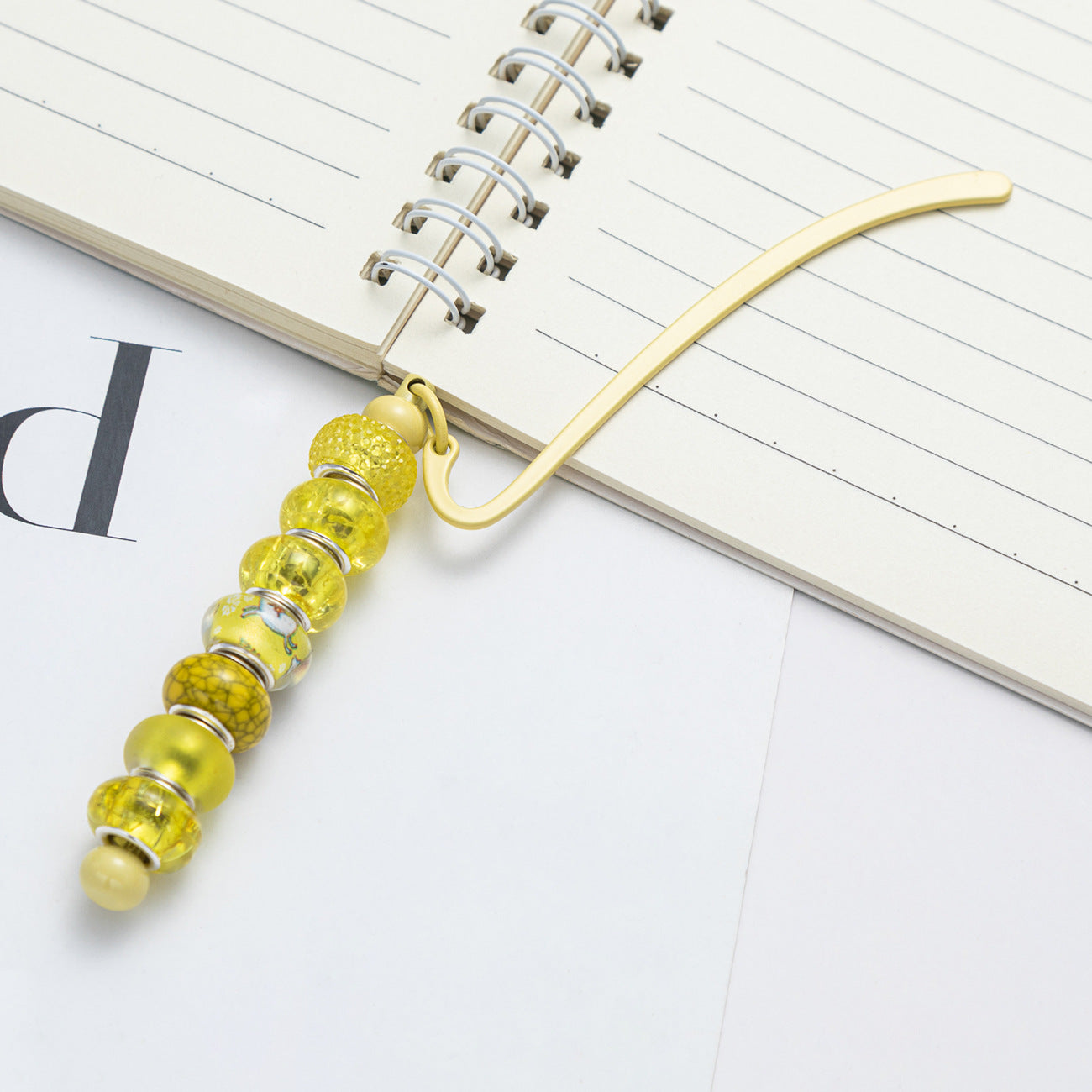 Spot metal bookmark wholesale creative DIY beaded bookmark pendant children's reward small gift mark book page folder