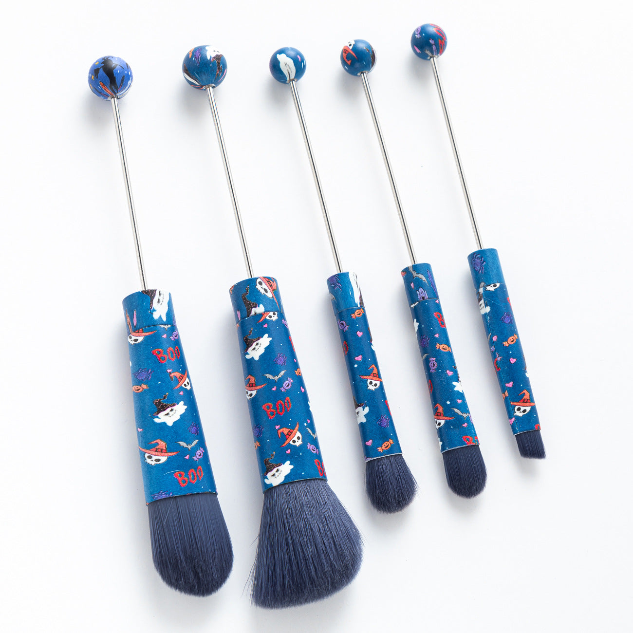 DIY metal handle beaded makeup brush, concealer brush, eyeshadow brush, eyebrow brush, Christmas and Halloween series makeup brush set.