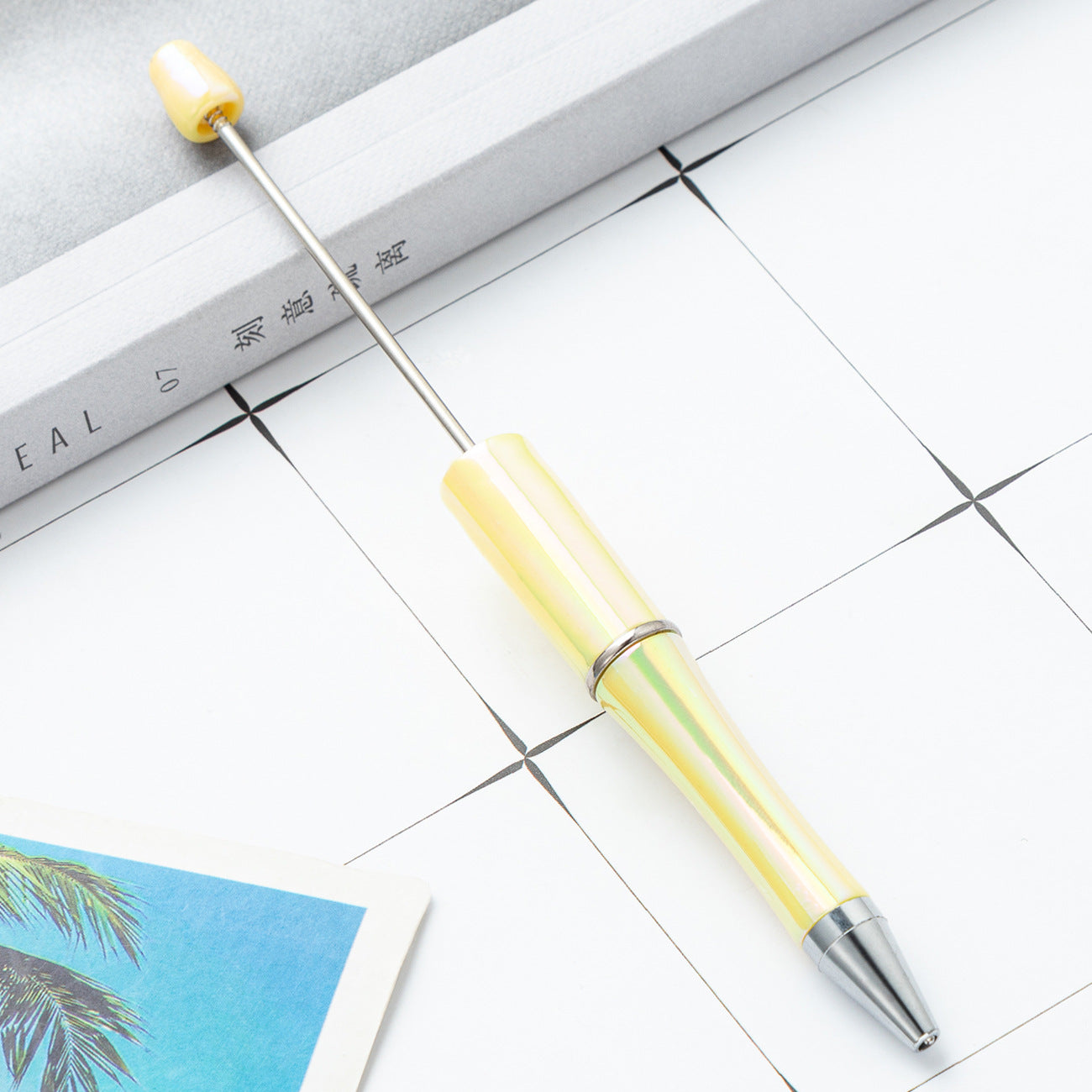 Cross-border plastic bead pen wholesale student creative handmade DIY ballpoint pen new UV gradual change bead pen wholesale