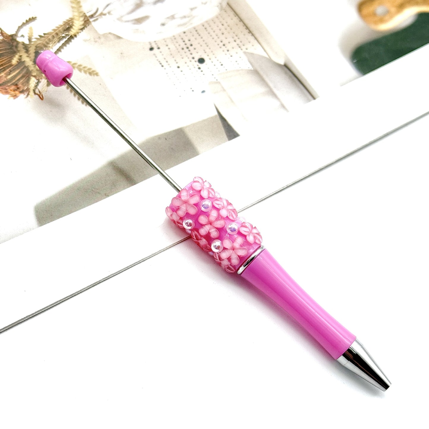 DIY floral pearl bead pen, handmade patch heavy industry beaded ballpoint pen cross-border hot-selling gift pen wholesale