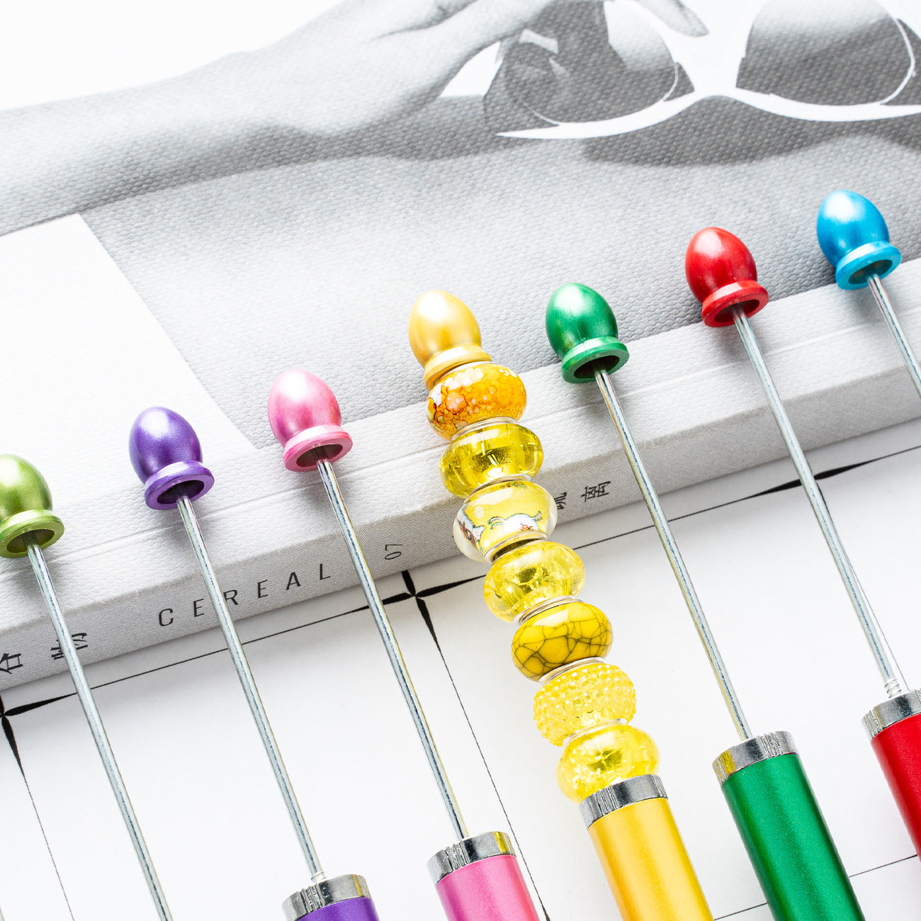 Spot wholesale plastic pen touch screen pen DIY handmade bead pen three-in-one capacitive bead multi-functional ballpoint pen