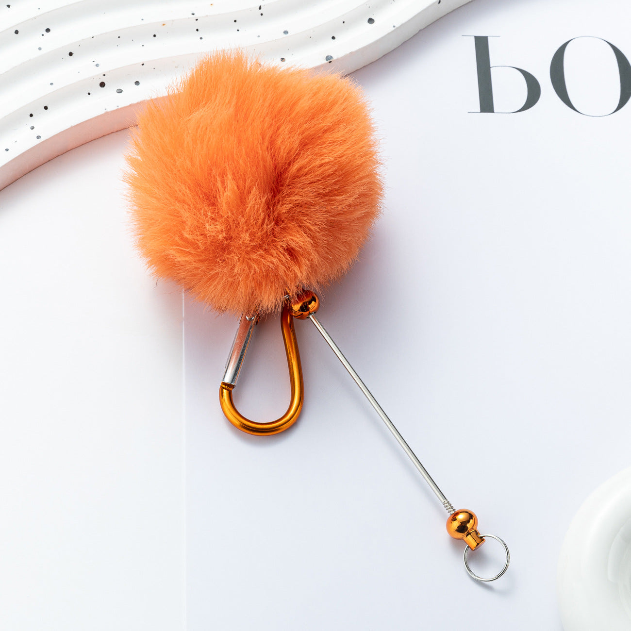 DIY beaded hairball mountaineering buckle D-type lock metal hook buckle furry pendant mountaineering buckle wholesale