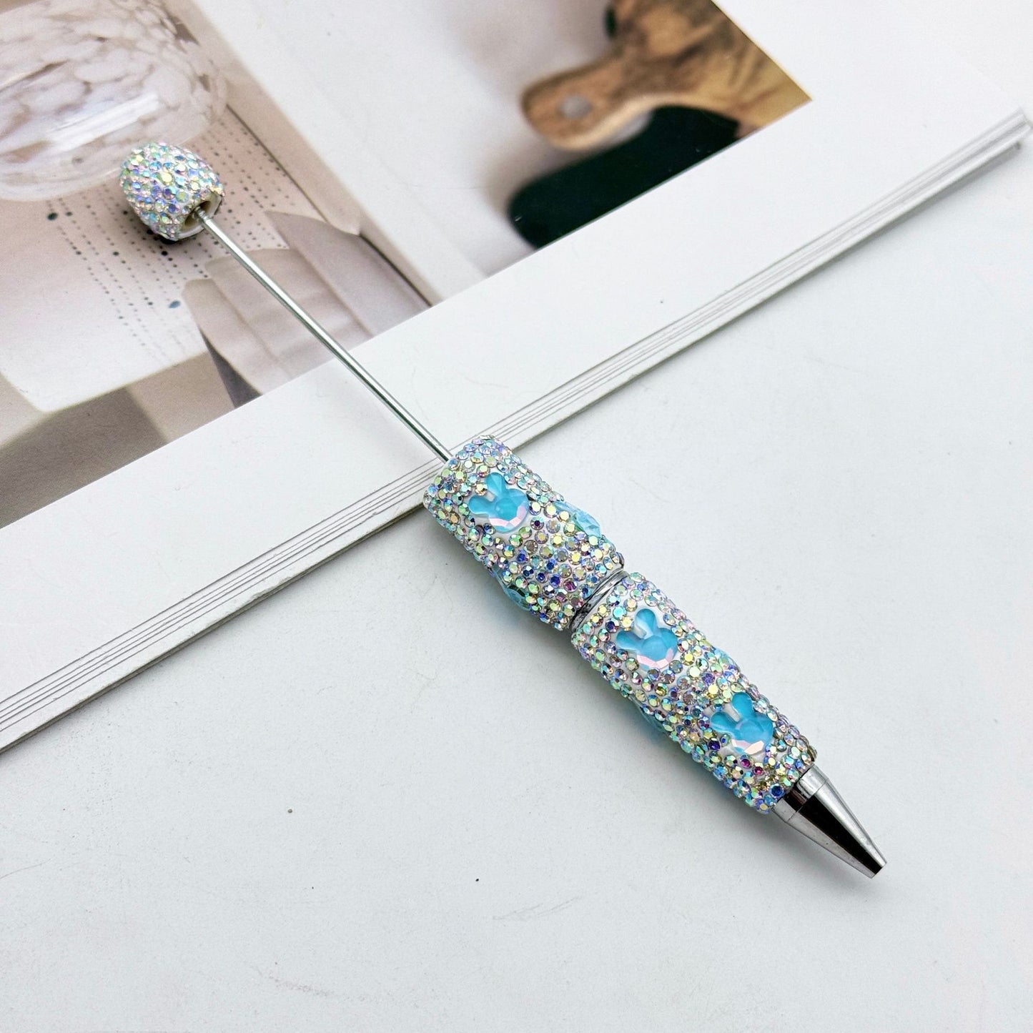 Cute mocha rabbit full diamond pen DIY colorful flash diamond bead pen cross-border hot-selling heavy industry gift pen spot