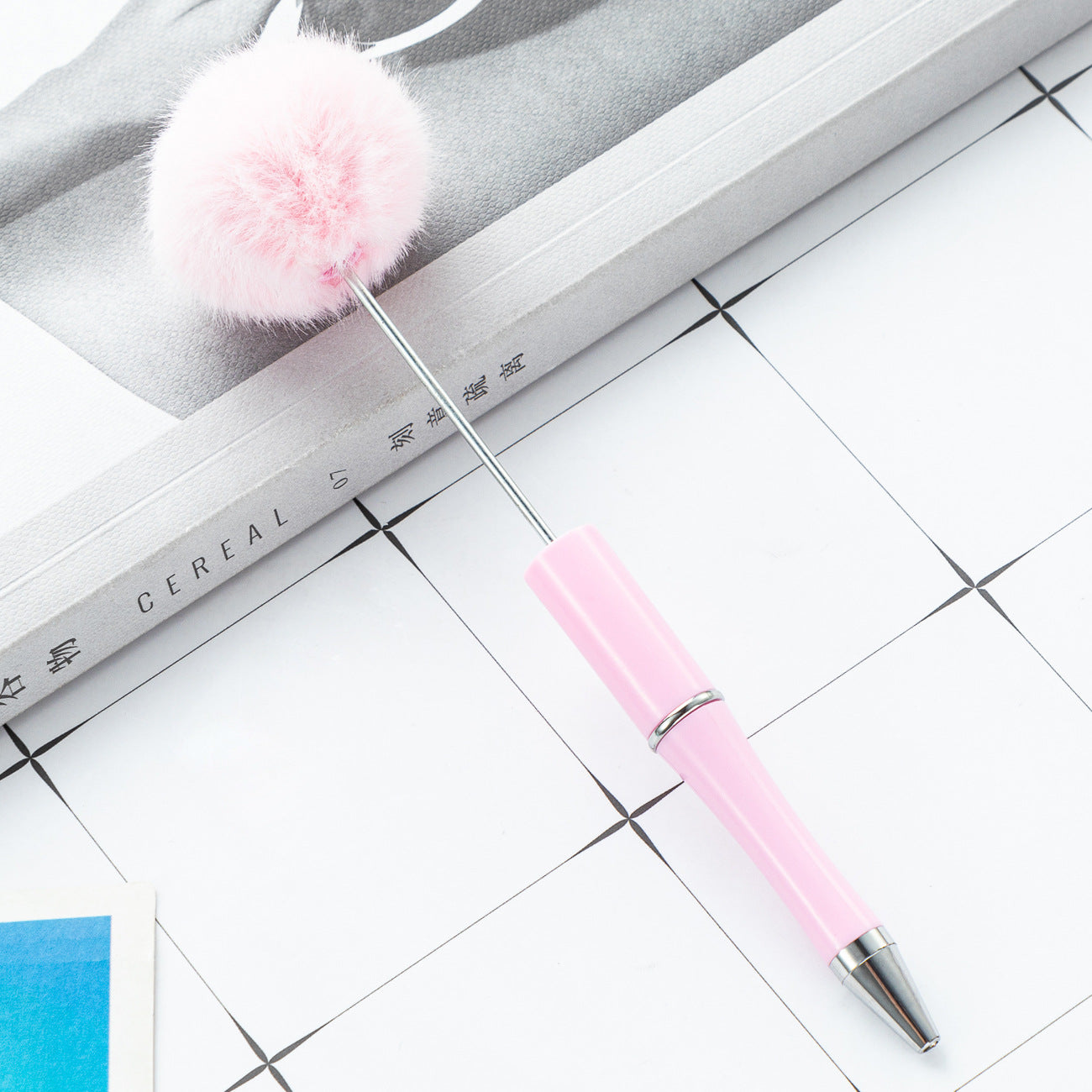Creative DIY hairball bead pen wholesale cute wind fluffy gift pen new multi-color beaded ballpoint pen